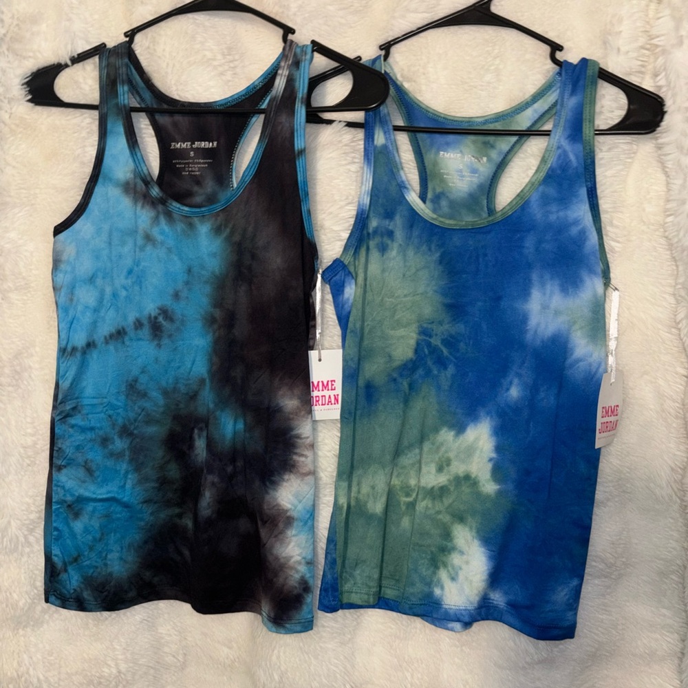 ☀️2 Women's Tie-Dye Tank Tops - Blue and Green Bundle
